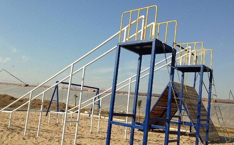 拓展訓練中輔助器材的安全注意事項